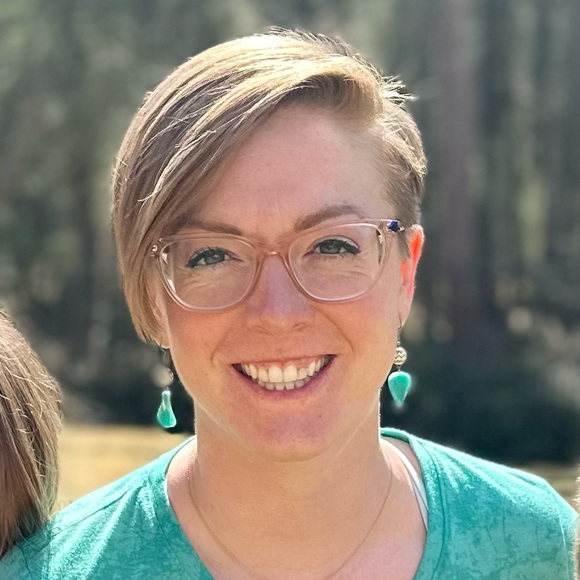 Meet your Posher, Ashten - Picture 2 of 2